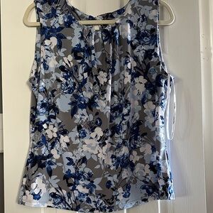 XL Calvin Klein Blue and Gray Floral Blouse